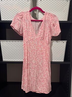Billabong Pink Floral Wrap-Style Women’s Dress